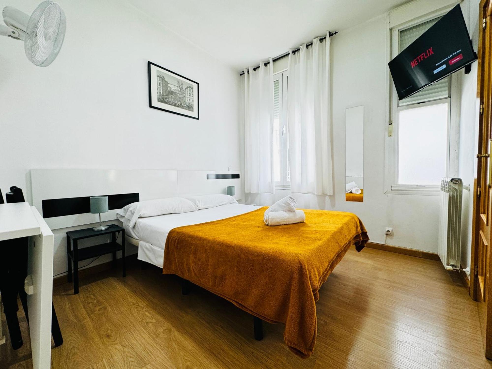 Ch Rayuela Hotell Madrid Exteriör bild