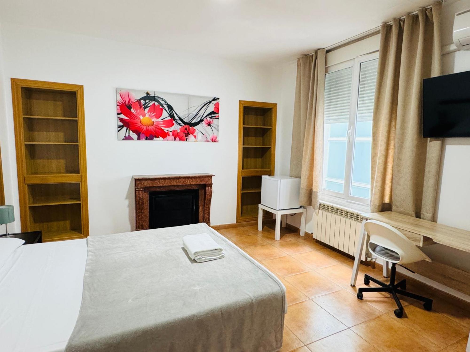 Ch Rayuela Hotell Madrid Exteriör bild